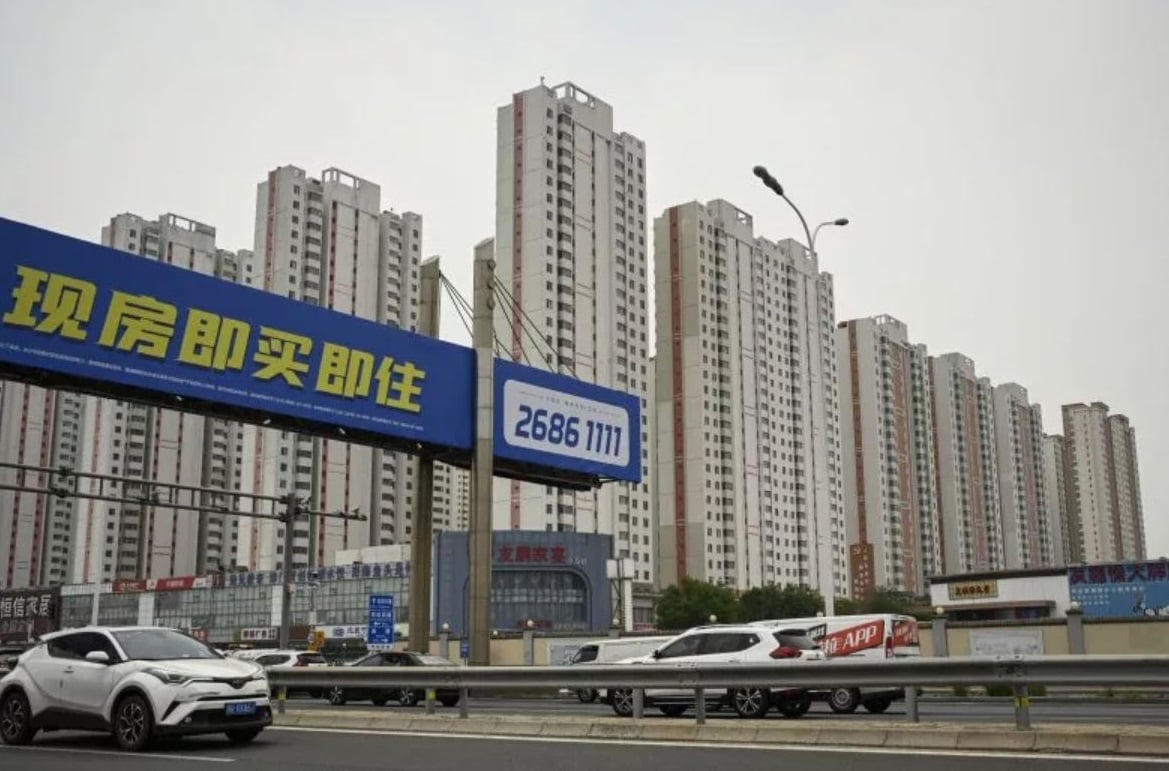 Giá nhà mới tại 70 thành phố của Trung Quốc, không bao gồm nhà ở được nhà nước trợ cấp, đã giảm 0,71% trong tháng 5 so với tháng 4 (Ảnh: JADE GAO/AFP/GETTY IMAGES)