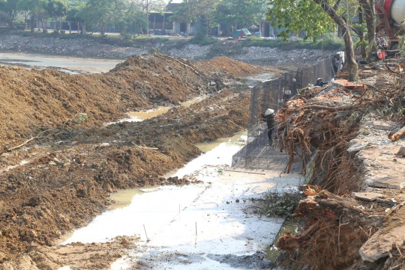 Nhà thầu thi công một dự án xây dựng do UBND huyện Hương Khê làm chủ đầu tư