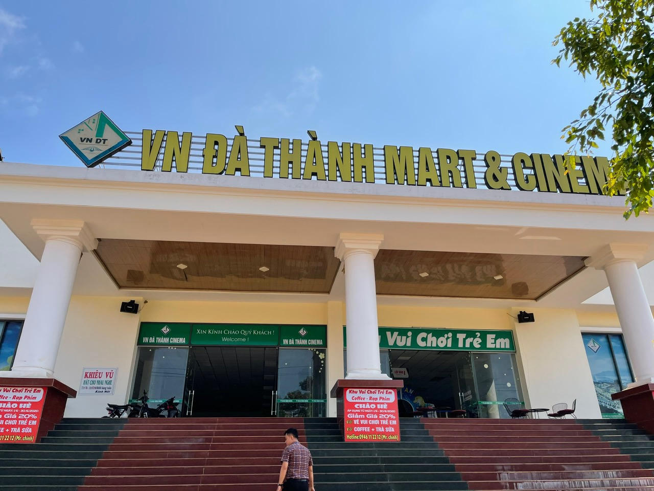 Theo ghi nhận của VietnamFinance, dự án Khu đô thị Đông Nam đường Trần Hưng Đạo hầu như đã xây dựng cơ sở hạ tầng. Đồng thời, chủ đầu tư cũng đã tiến hành hoàn thành các hạng mục còn lại.
