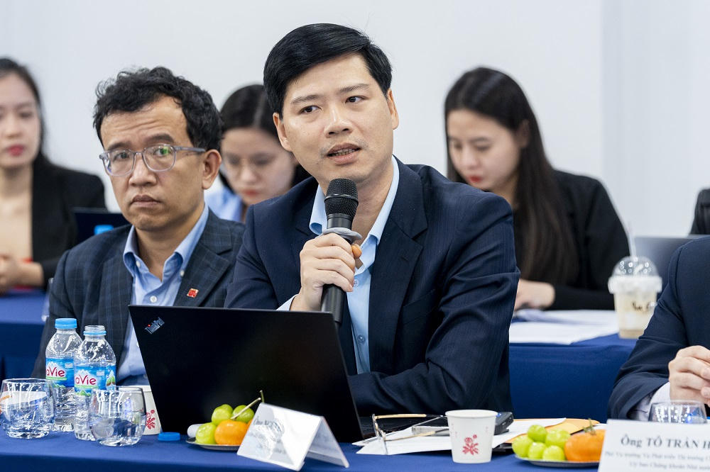 Ông Nguyễn Khắc Hải cho rằng nên có cơ chế khuyến khích nhà đầu tư nước ngoài tham gia thị trường TPDN.