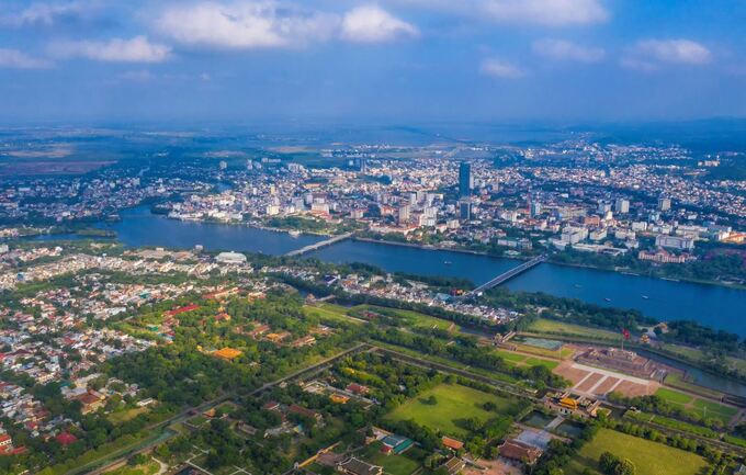 TP. Huế thuộc vùng kinh tế trọng điểm của miền Trung. Ảnh: Internet &nbsp;