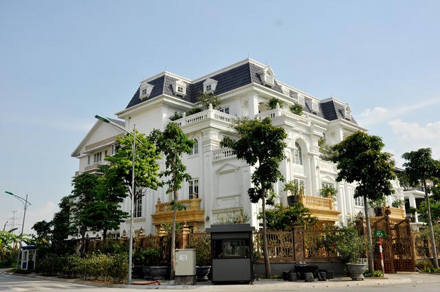 Nhiều biệt thự “phá cách” làm "méo" khu đô thị mới