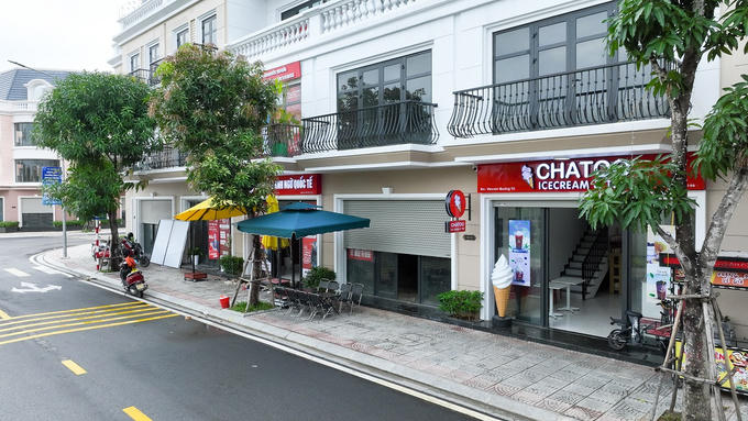 Các nhãn hàng đang dần lấp đầy Vincom Shophouse Royal Park &nbsp; &nbsp;