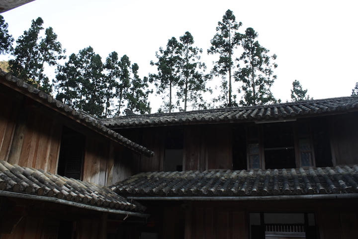 Những bí mật về dinh thự Vua Mèo 15 vạn đồng bạc xoè hoa nơi cao nguyên đá