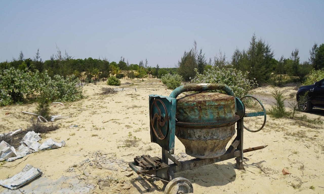 Cảnh dang dở tại dự án FLC Lux City Quy Nhơn