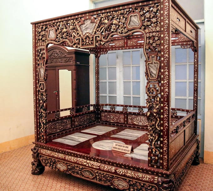 Khám phá dinh thự 400 tỷ “made in Paris” của đại gia nức tiếng miền Tây