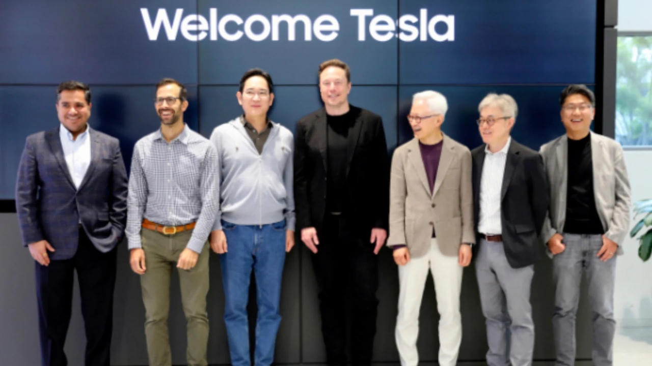 Elon Musk có cuộc gặp với Chủ tịch Samsung Electronics Lee Jae-yong (bên trái) hồi tháng 5/2023 (Ảnh: Samsung Electronics)