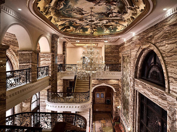 10 năm để hoàn thiện D'. Palais Louis