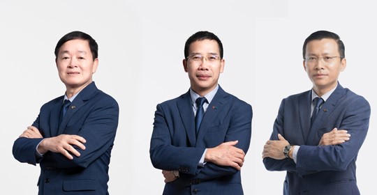 Từ trái qua phải: ông Lê Hữu Đức, ông Lưu Trung Thái, ông Phạm Như Ánh &nbsp;