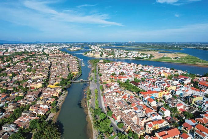 Trong khi hàng xóm sôi động giao dịch, bất động sản Quảng Nam rơi vào trạng thái ngủ đông