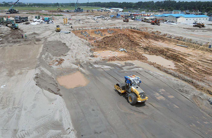 Cận cảnh công trường Bệnh viện Nhi Trung ương cơ sở 2 ở ngoại thành Hà Nội