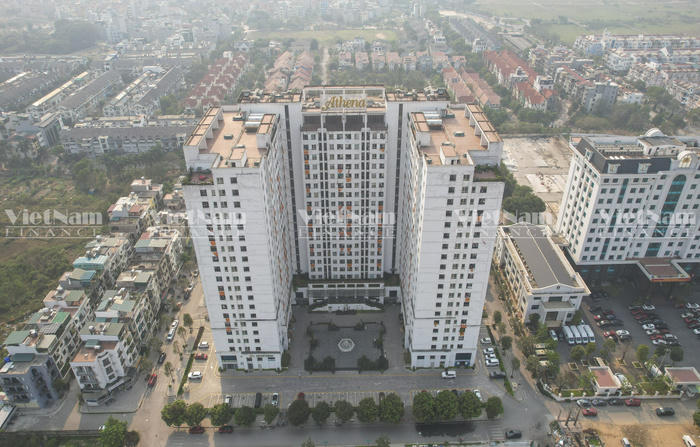Hà Nội: Đỏ rực băng rôn tại chung cư Athena Complex Xuân Phương