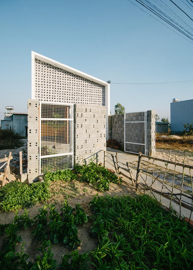 Phát thèm với căn nhà cấp 4 của vợ chồng trẻ Kon Tum giá siêu tiết kiệm