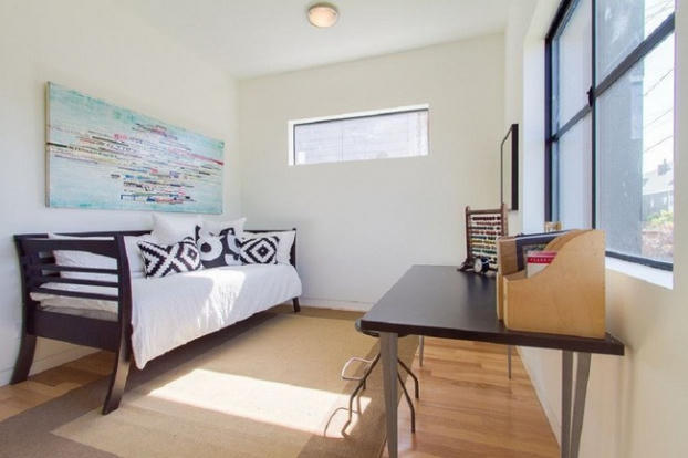 Ngôi nhà gỗ đơn giản bên ngoài, hiện đại bên trong