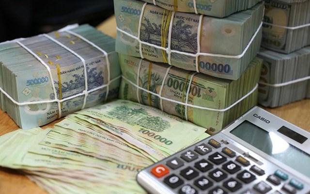 Dư nợ cho vay trung - dài hạn tại ngân hàng tăng mạnh trong nửa đầu năm nay - Ảnh 1 Dư nợ cho vay trung - dài hạn tại ngân hàng tăng mạnh trong nửa đầu năm nay - Ảnh 1