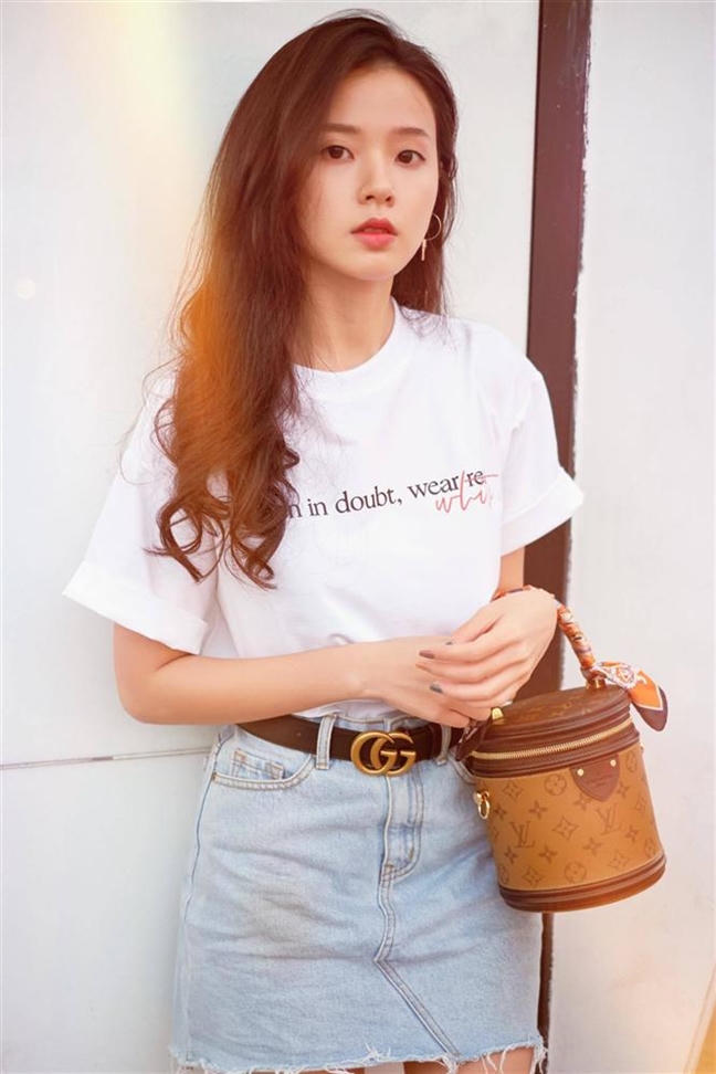 Midu va loat bat dong san tri gia hang chuc ty dong o tuoi 30