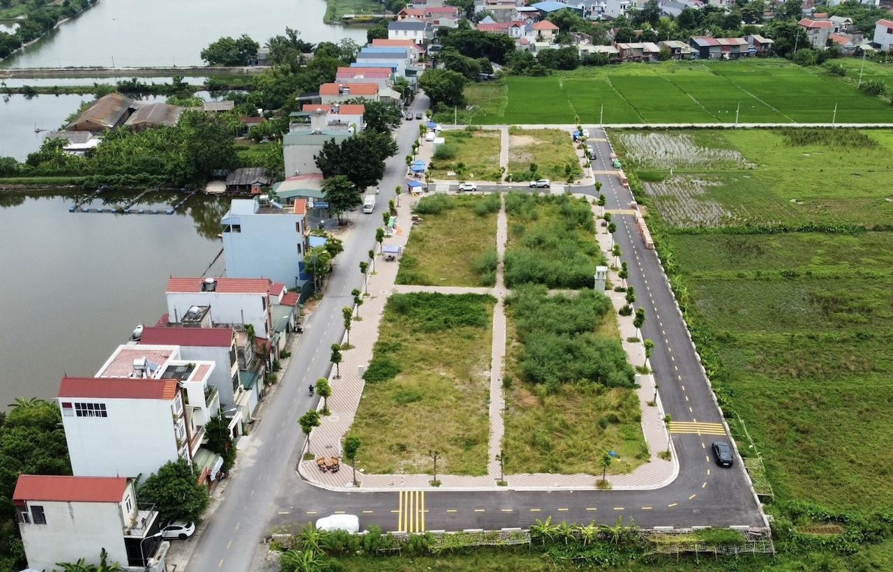Longform: Phía sau những cơn sốt đấu giá đất tại huyện vùng ven Hà Nội