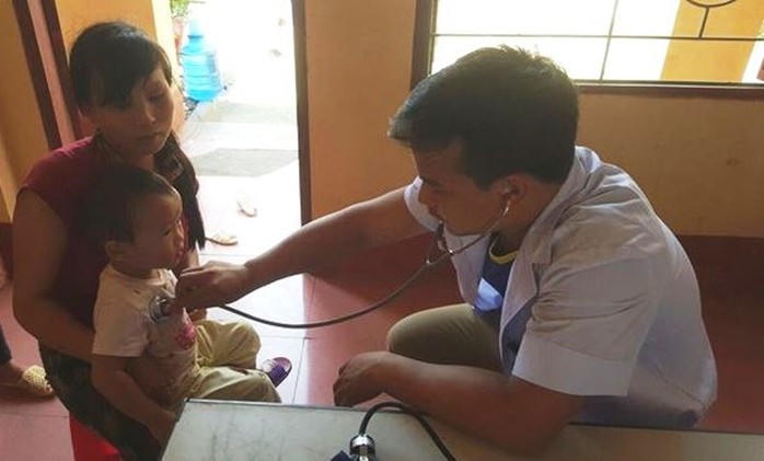 Thanh Hóa: Lũ cuốn phăng cả trăm nhà, dân bơ phờ đi ở tạm