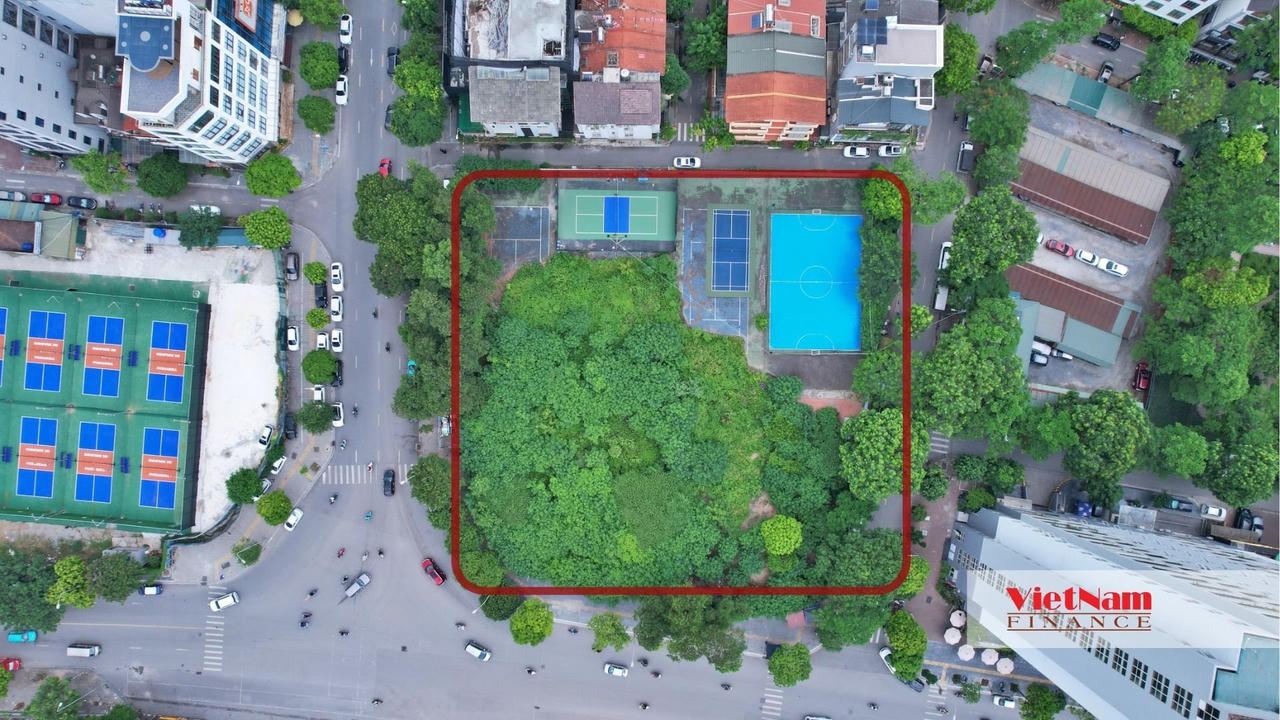 Cận cảnh 'đất vàng' Hà Nội bỏ hoang suốt hai thập kỷ, bị sử dụng sai mục đích