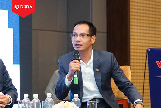 Dự báo thị trường bất động sản: 'Trống đánh xuôi kèn thổi ngược'