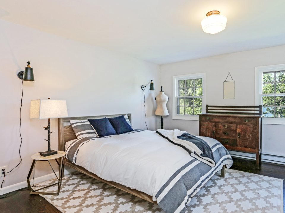 Mua cả hòn đảo kèm nhà sang chảnh giá chỉ như biệt thự