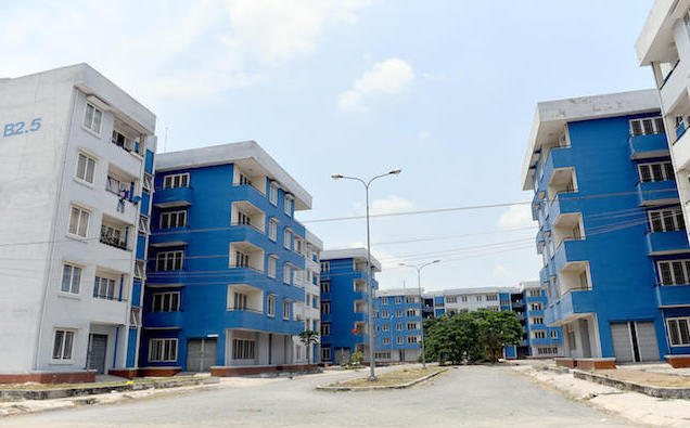 Khu tái định cư Vĩnh Lộc B ở huyện Bình Chánh đang trong cảnh hoang vắng. &nbsp;