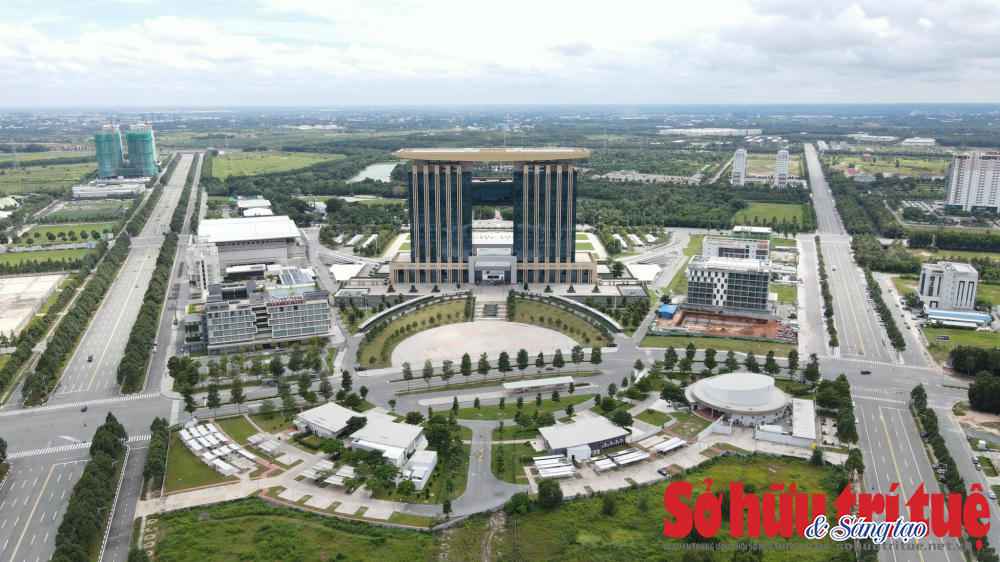 Việc nhiều dự án đến nay vẫn chỉ là bãi đất trống hay dự án xuống cấp không người ở đã ảnh hưởng đến nhịp độ phát triển, làm xấu hình ảnh, bộ mặt của thành phố.