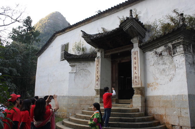 Những bí mật về dinh thự Vua Mèo 15 vạn đồng bạc xoè hoa nơi cao nguyên đá