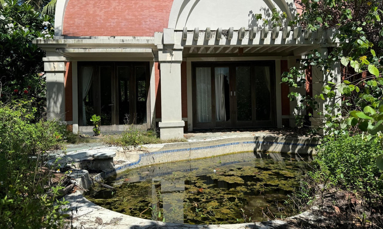 Resort 12 triệu USD ven biển Đà Nẵng bỏ hoang suốt 1 thập kỷ