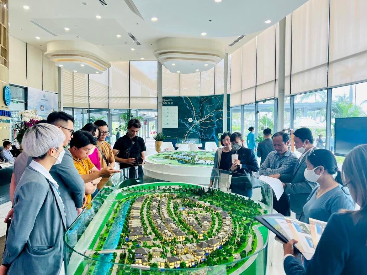 Thị trường bất động sản có dấu hiệu khởi sắc, nhiều chủ đầu tư rục rịch “bung hàng”