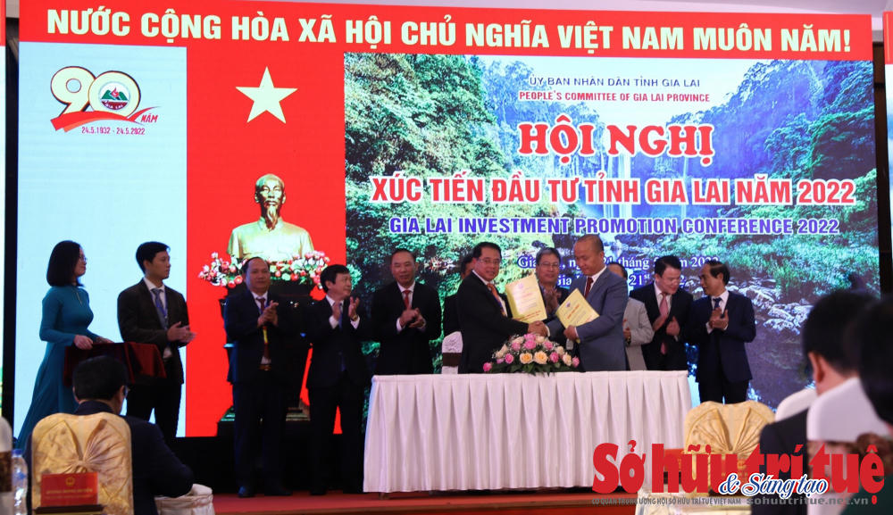 Tỉnh Gia Lai và doanh nghiệp&nbsp;ghi nhớ hợp tác đầu tư. &nbsp;