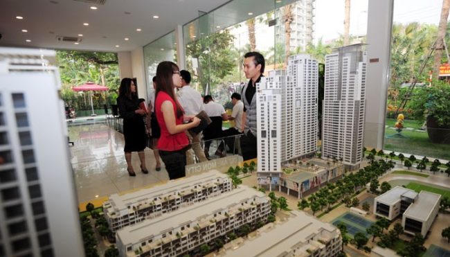 HoREA đề xuất, cần bổ sung quy định về đặt cọc và thanh toán qua ngân hàng đảm bảo tính minh bạch thông tin về hoạt động mua bán bất động sản. &nbsp;