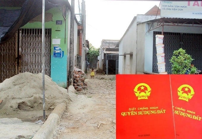 Mua nhà đất không có sổ đỏ, người mua đối diện nhiều rủi ro (Ảnh minh họa). &nbsp;