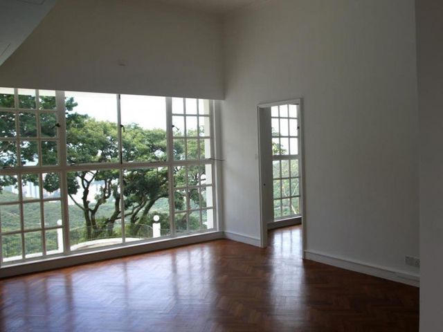 Một ngôi nhà bình thường được bán với giá... hơn 10 nghìn tỉ