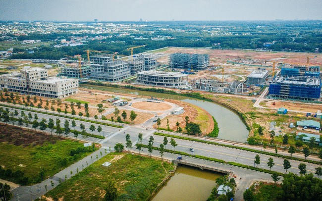 Thông tin thông qua đề án lên thành phố đang khiến giá BĐS tại thị trường Tân Uyên biến động mạnh trong các tháng đầu năm. &nbsp;