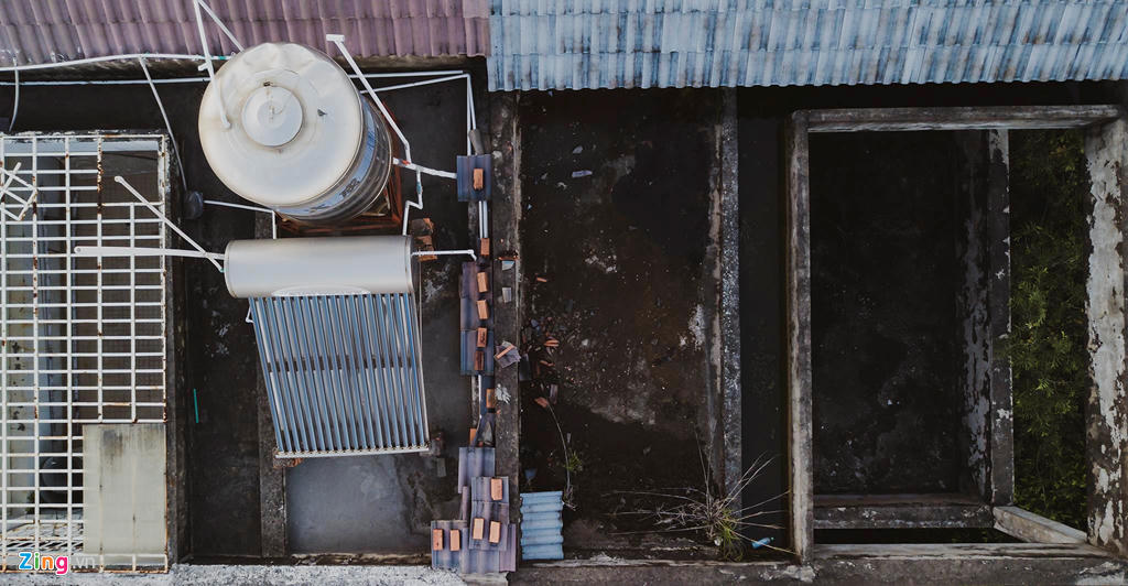 Loạt biệt thự tiền tỷ bỏ hoang cả 10 năm cạnh cao tốc ở quận 9