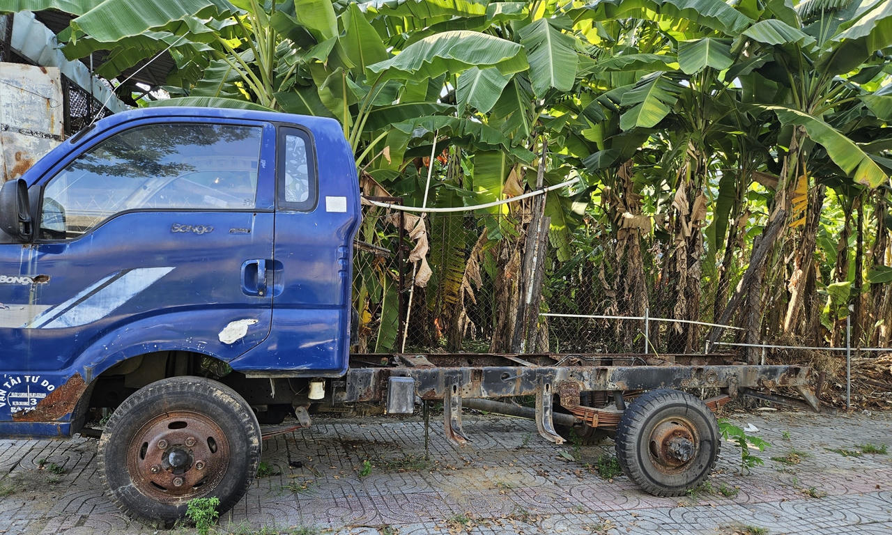 Lô đất 62 Tôn Đức Thắng đang là khu đất bỏ hoang.