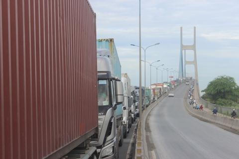 Gần 27.500 tỷ đồng để kết nối cảng biển: TP.HCM cần tính kỹ