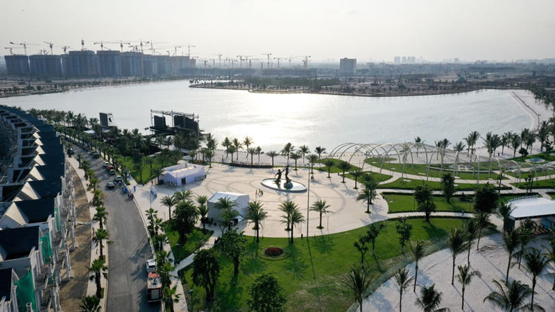 Màn ra mắt ấn tượng của “Thành phố biển hồ” giữa lòng Hà Nội