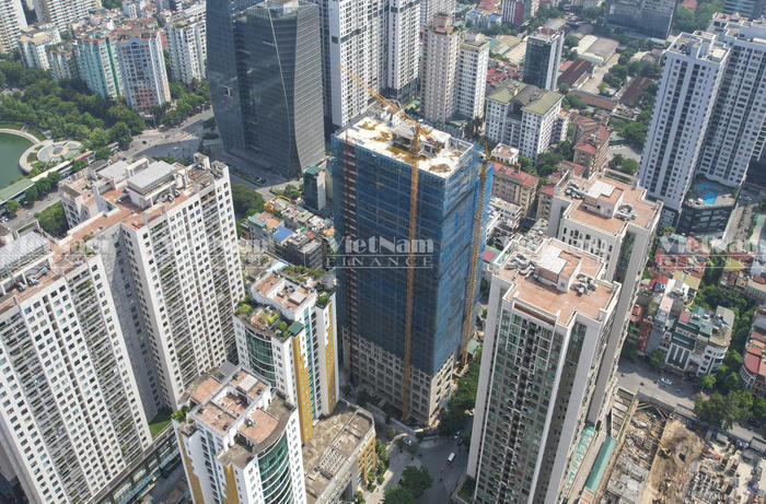 DLC Complex chậm tiến độ: Khách hàng 'đuối sức' vì vừa thuê nhà, vừa trả lãi ngân hàng