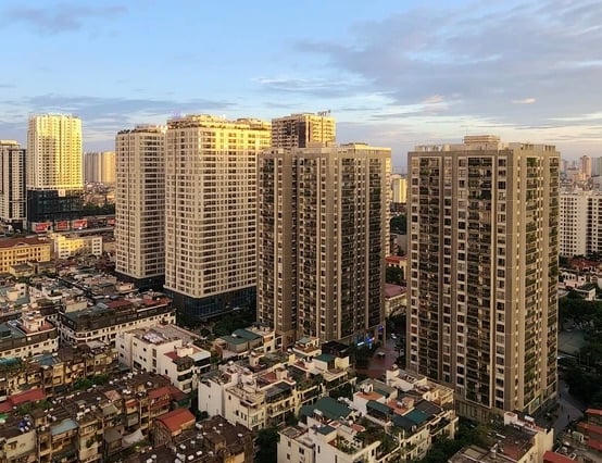 Chung cư "chiếm sóng" thị trường bất động sản Hà Nội trong quý 2 năm 2024. &nbsp;