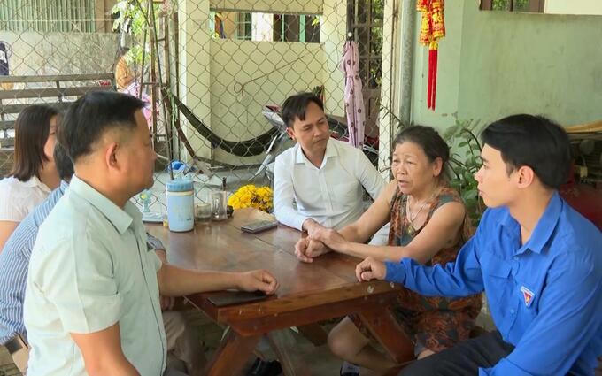 Chính quyền địa phương gặp gỡ vận động hộ dân vùng giải tỏa dự án Làng Vân (ảnh quận Liên Chiểu)