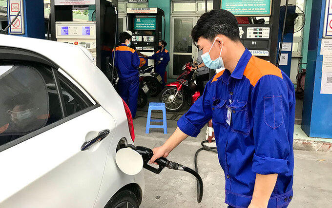 Đề xuất giảm 1.000 đồng/lít thuế bảo vệ môi trường đối với xăng