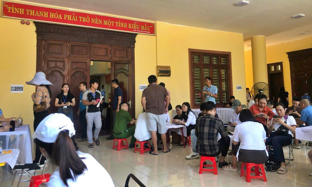 Không nghỉ lễ 2/9, 1.000 hồ sơ cạnh tranh đấu giá 93 lô đất