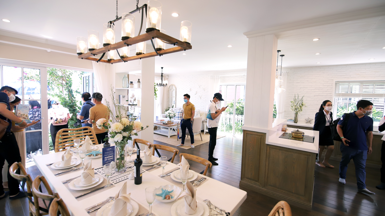 Ráo riết săn biệt thự nghỉ dưỡng “view” biển