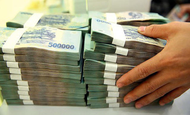 Lãi suất tăng, doanh nghiệp lại chồng thêm khó khăn.