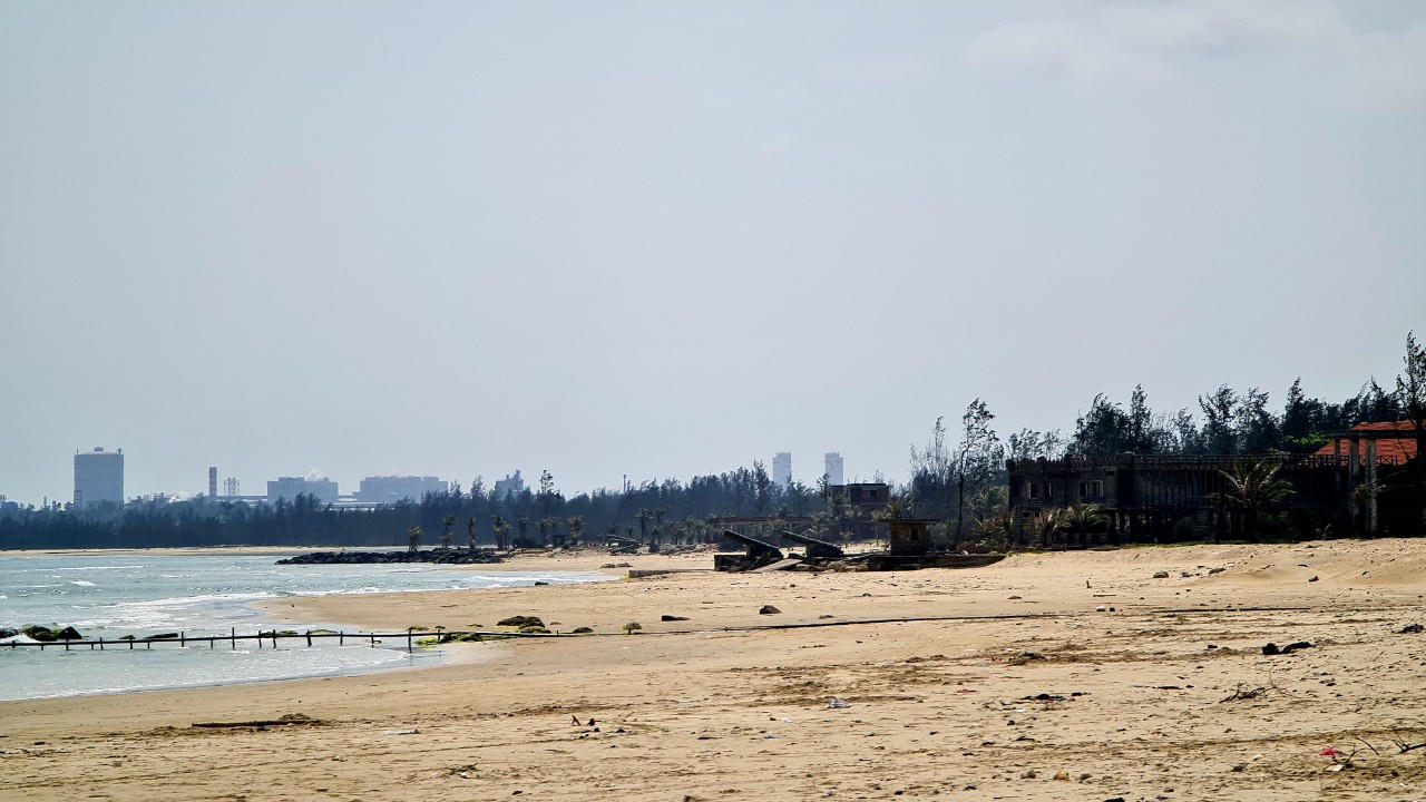 Chủ tịch UBND tỉnh Quảng Ngãi yêu cầu xử lý nghiêm tình trạng "ôm" đất rồi bỏ hoang.