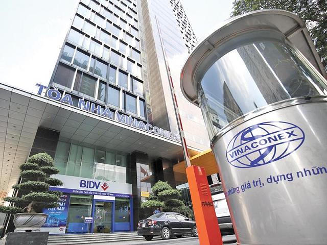 Gánh nặng nợ vay đã ‘ngốn’ của Vinaconex gần 193 tỷ đồng chi phí lãi vay, tăng gấp 3,8 lần so với cùng kỳ chỉ trong 3 tháng đầu năm. &nbsp;