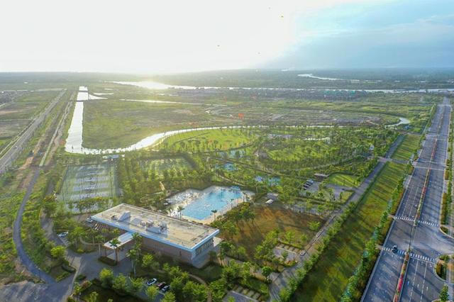 Waterpoint được ví như một thành phố bên sông Vàm Cỏ Đông mang lại nhiều giá trị sống cho các cư dân hiện đại &nbsp;