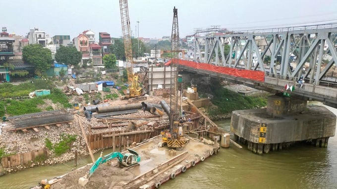 Sau 8 tháng khởi công, tiến độ dự án cầu Đuống mới ra sao?